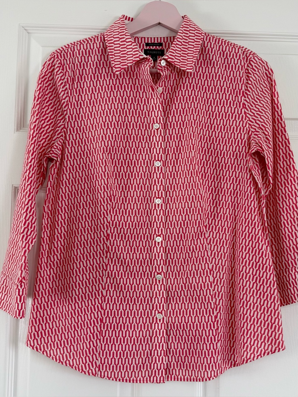 Talbots Coral and White Geometric Patterned Button-Up Shirt Size 4